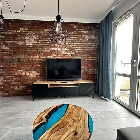 Eros Gdynia, Srodmiescie